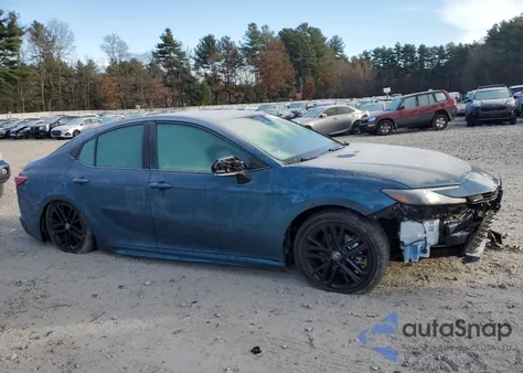 2025 Toyota Camry Xse z USA, uszkodzony, nr VIN 4T1DAACK9SU581474